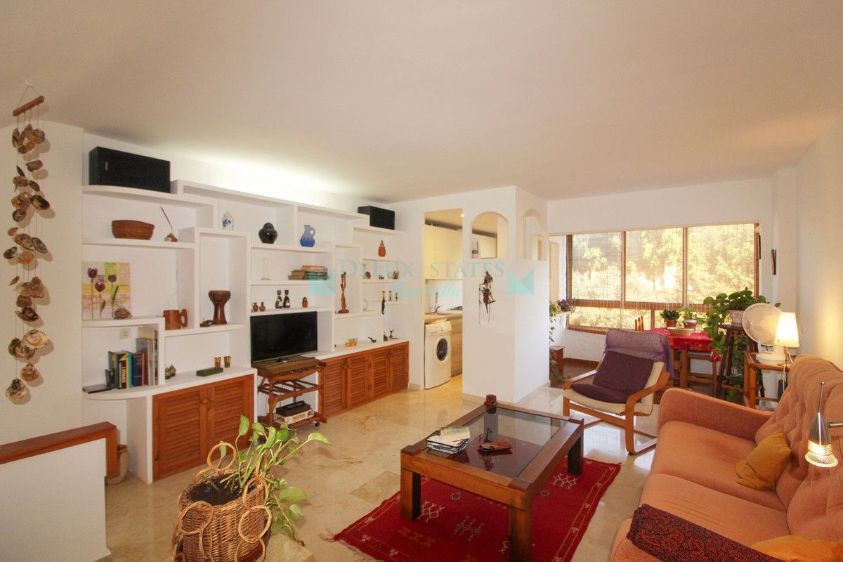 Apartamento en venta en Estepona