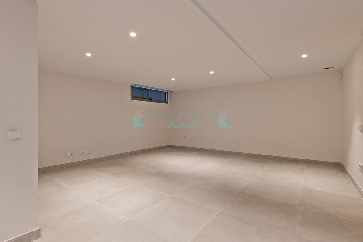 Semi Detached Villa for sale in San Pedro de Alcantara