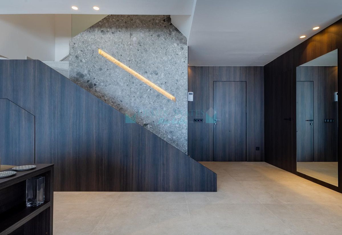 Penthouse for rent in Marbella Golden Mile