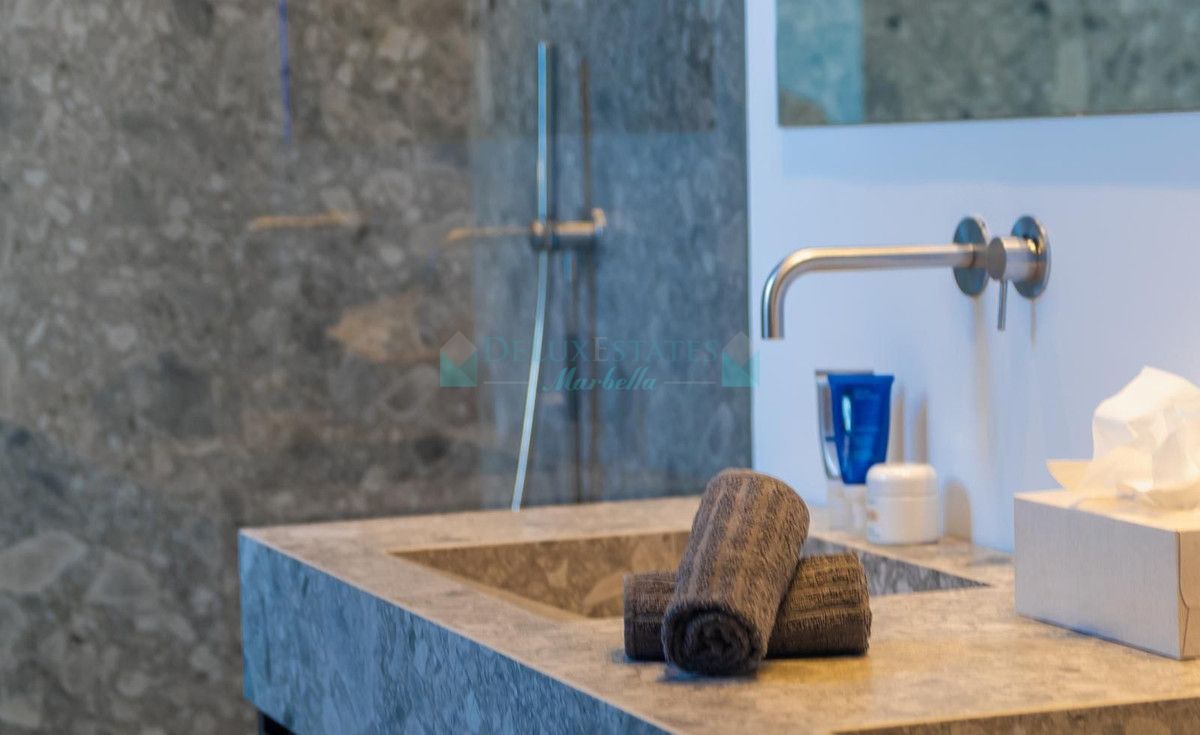 Penthouse for rent in Marbella Golden Mile