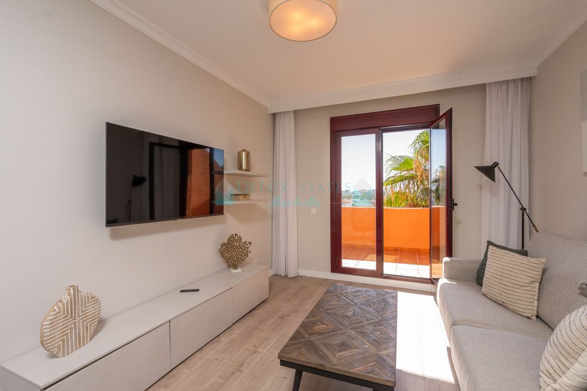 Penthouse for sale in Benahavis