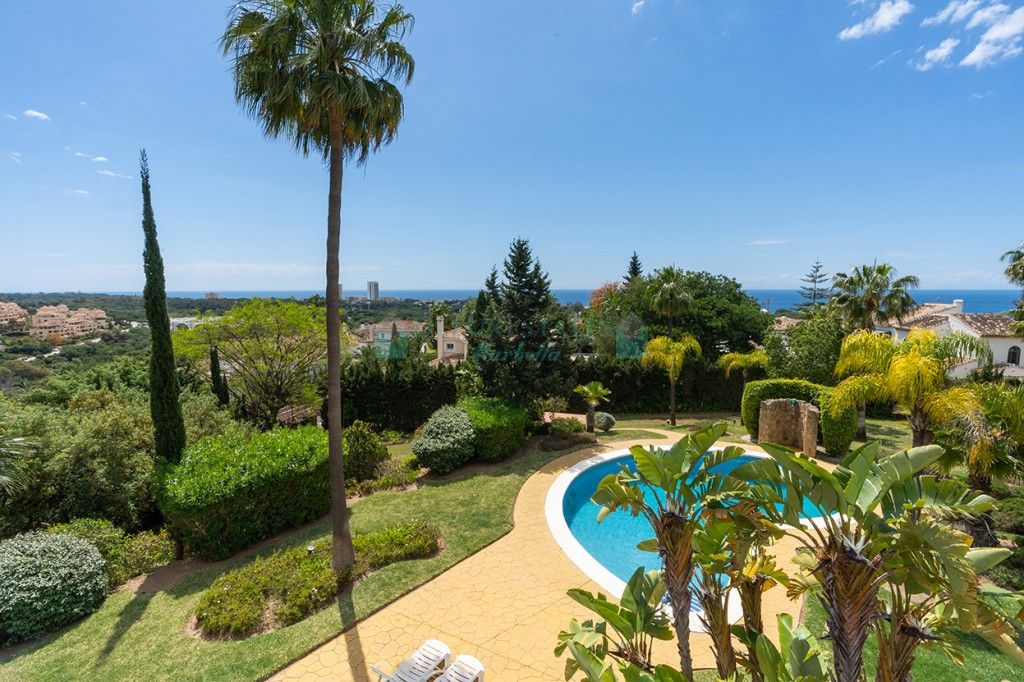 Villa for sale in Elviria, Marbella East