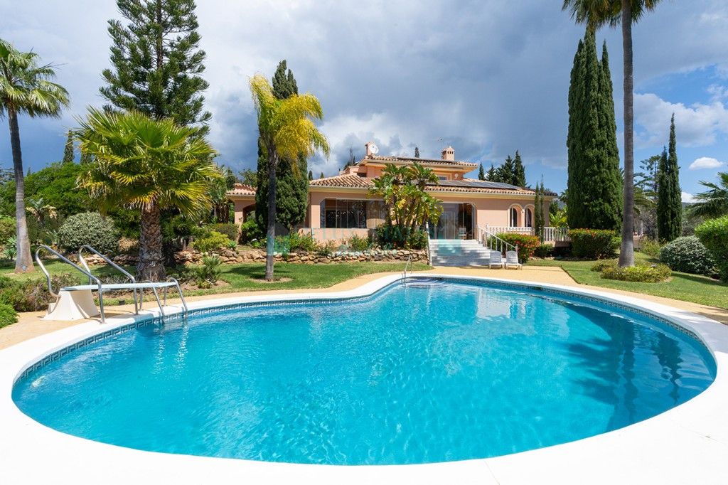 Villa for sale in Elviria, Marbella East