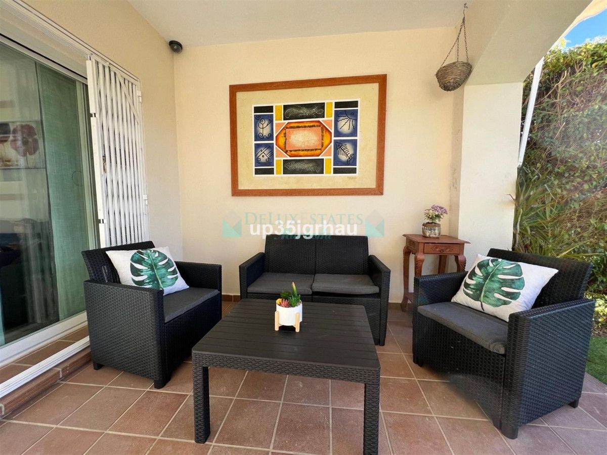 Apartamento Planta Baja en venta en Selwo, Estepona