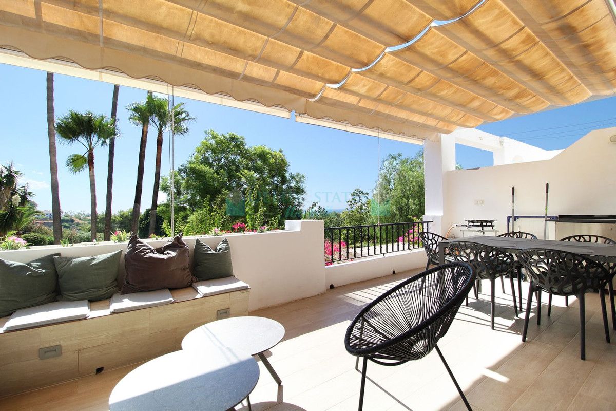 Apartment for sale in La Quinta, Benahavis