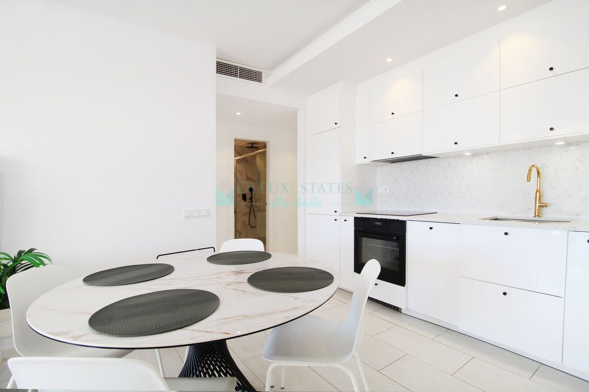 Apartment for sale in La Quinta, Benahavis