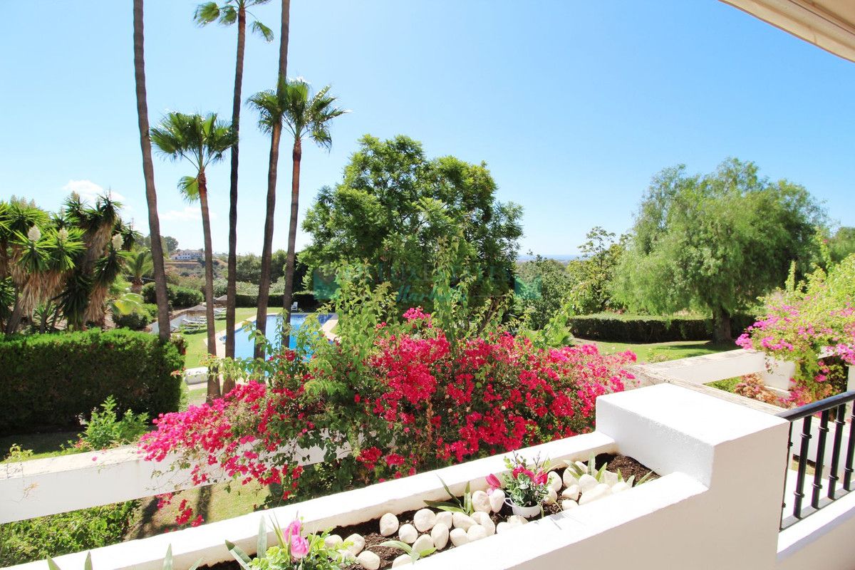 Apartment for sale in La Quinta, Benahavis