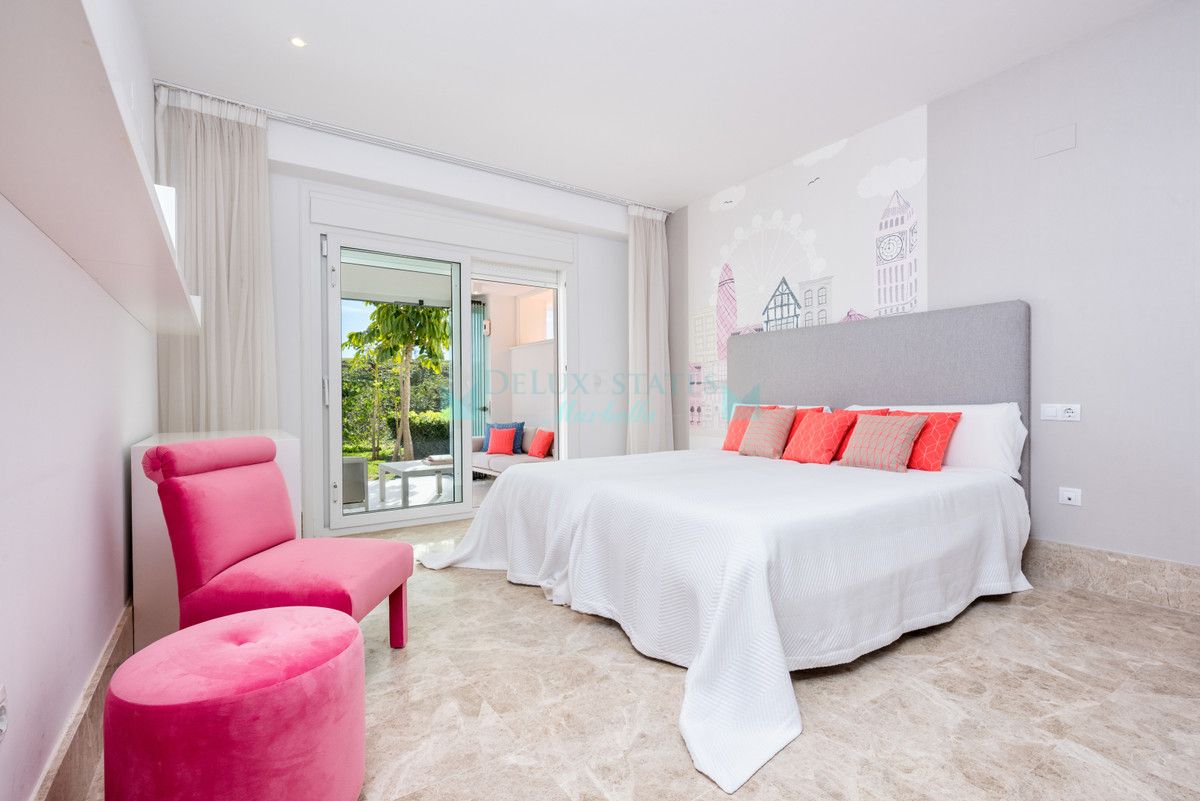 Semi Detached Villa for rent in Marbella