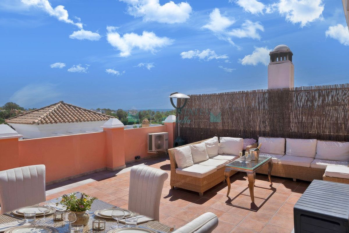 Adosado en alquiler en El Paraiso, Estepona