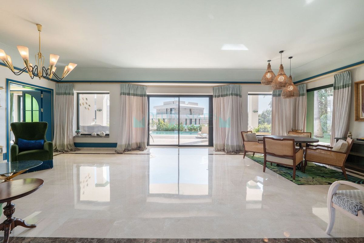 Villa for rent in Selwo, Estepona