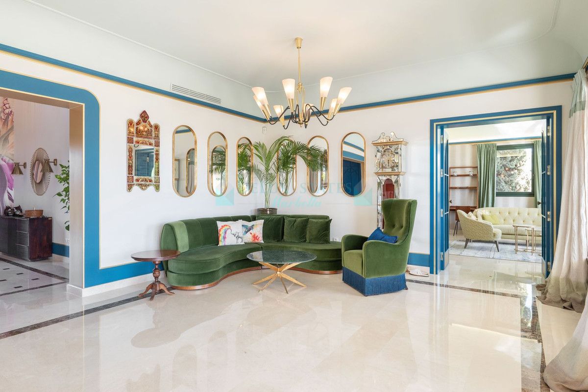 Villa for rent in Selwo, Estepona