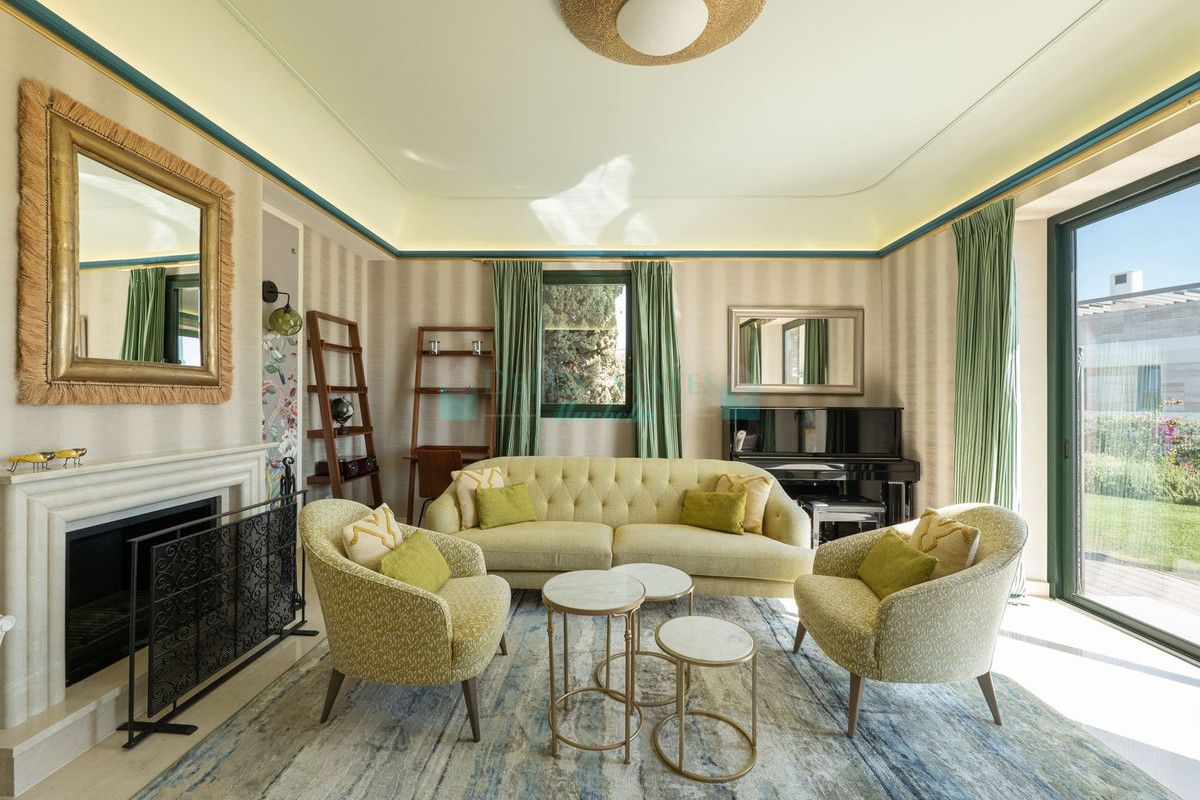 Villa for rent in Selwo, Estepona