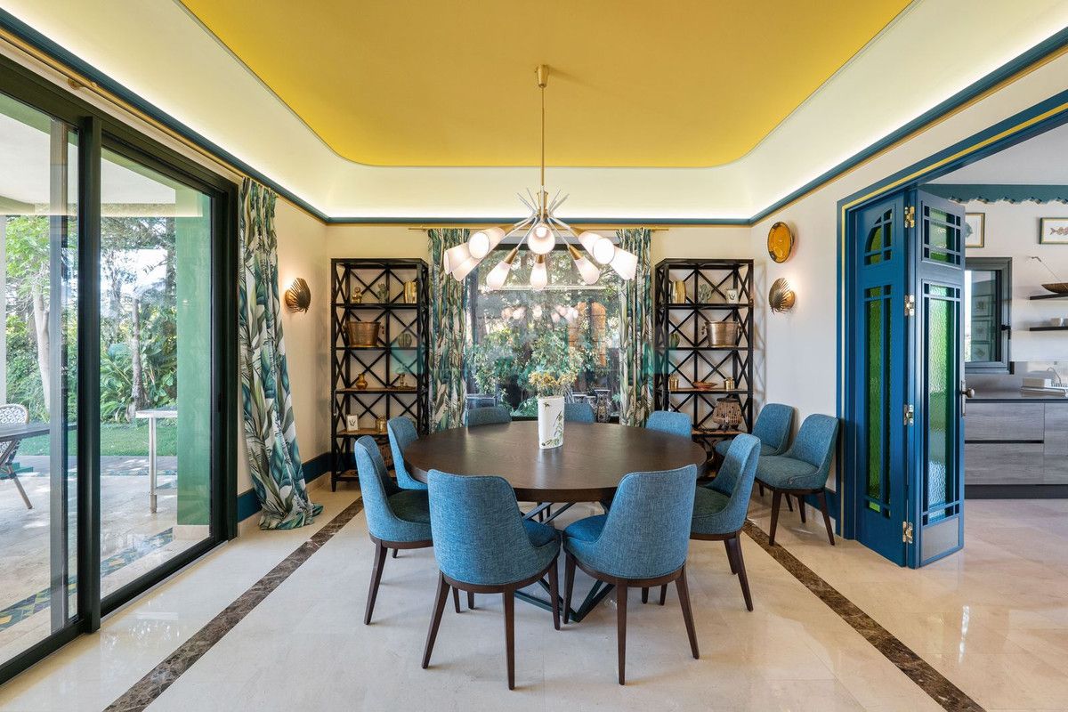 Villa for rent in Selwo, Estepona