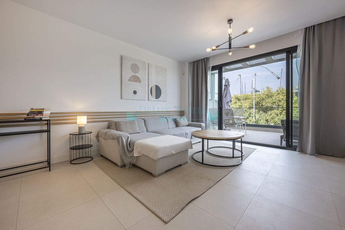 Apartamento en venta en Estepona