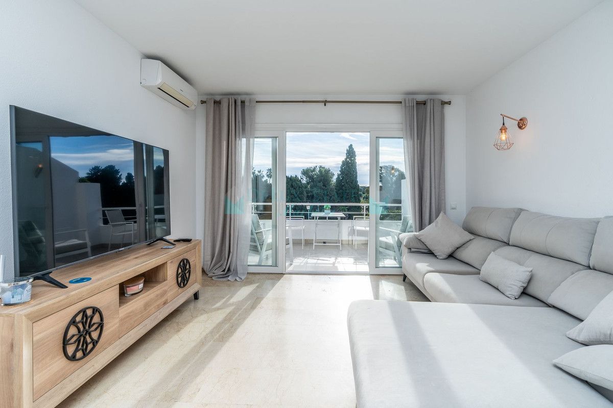 Ático en venta en El Paraiso, Estepona