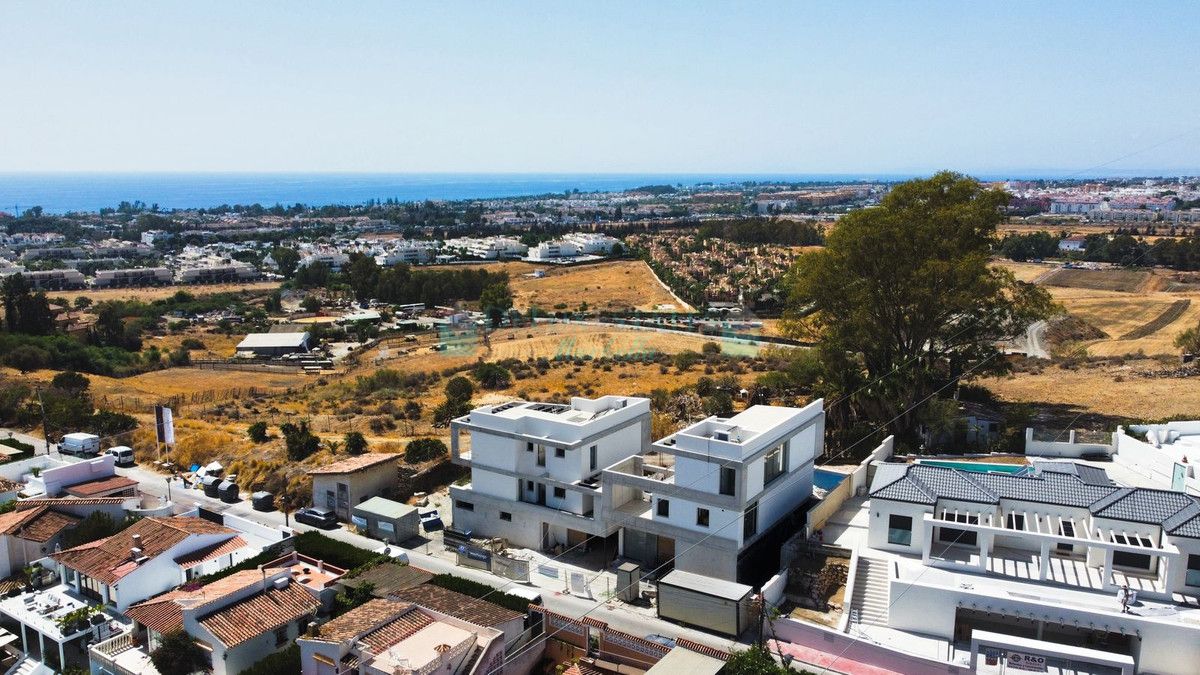 Villa en venta en Nueva Andalucia