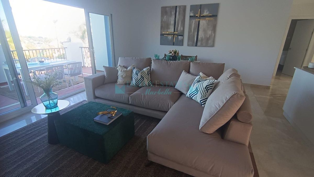 Apartamento en alquiler en El Paraiso, Estepona