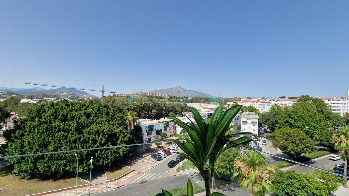 Apartment for sale in Nueva Andalucia