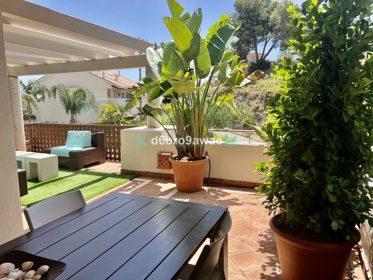 Ático en venta en Rio Real, Marbella Este