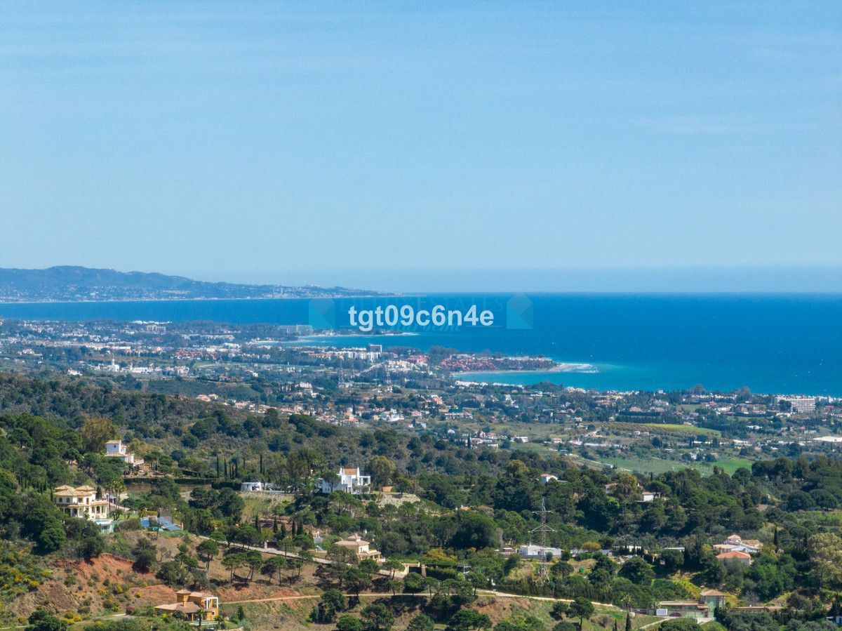 Plot for sale in Estepona