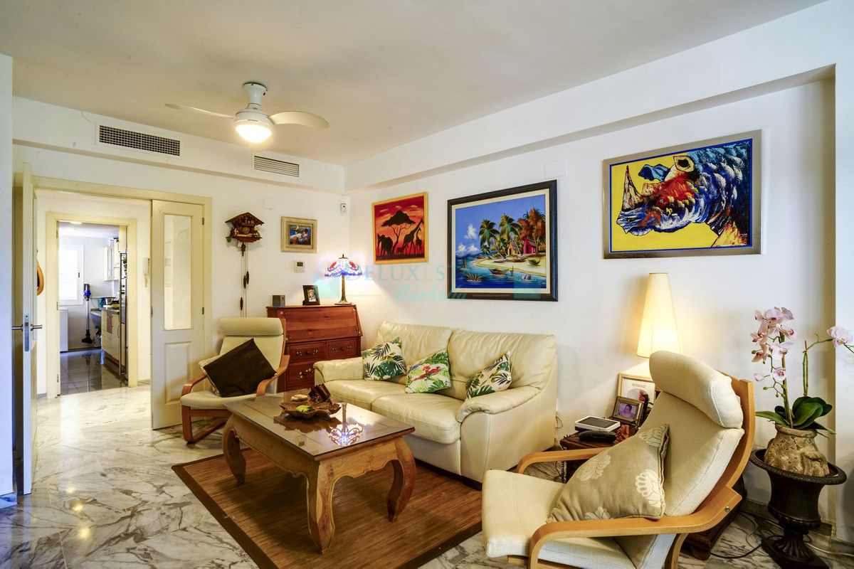 Ground Floor Apartment for sale in Bahia de Marbella, Marbella East