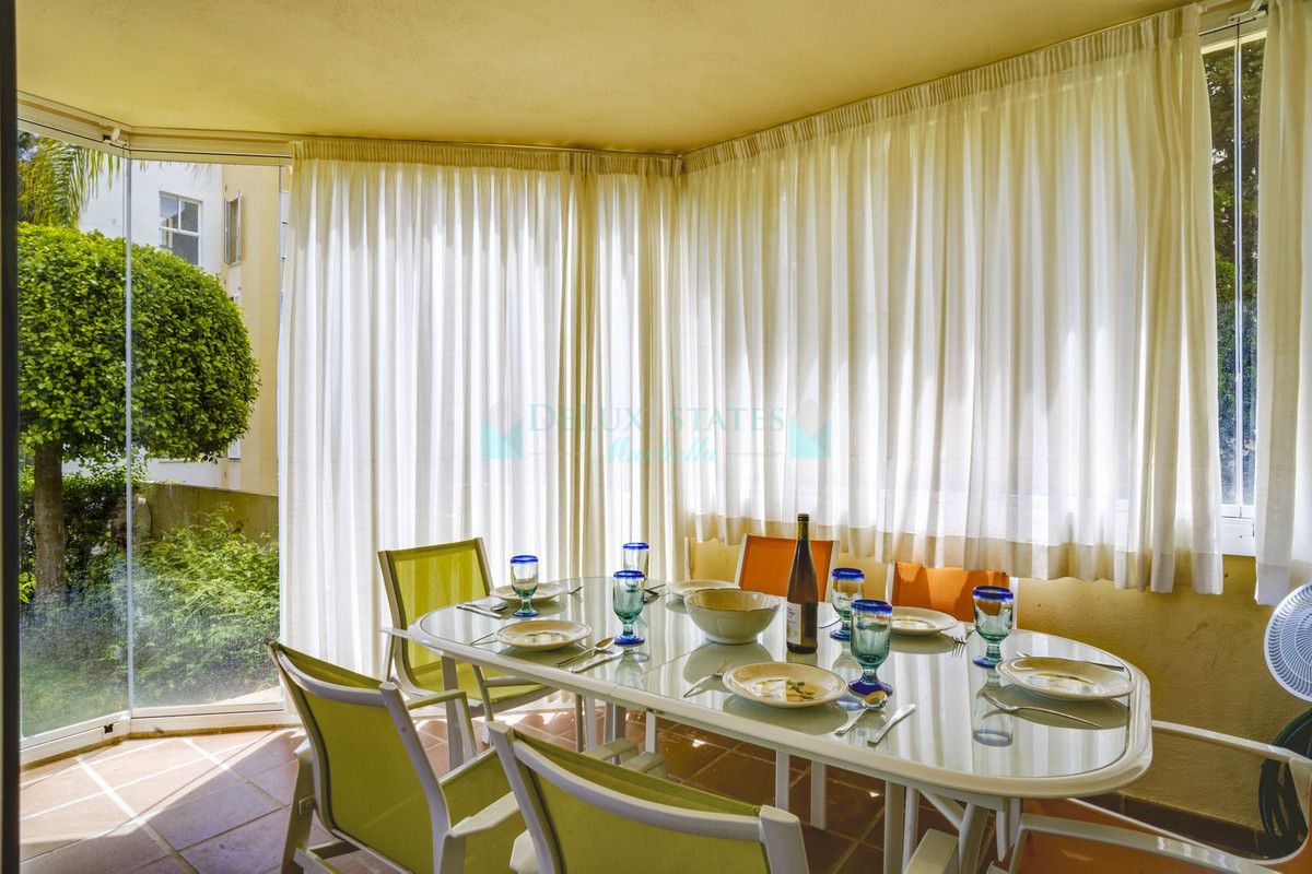 Apartamento Planta Baja en venta en Bahia de Marbella, Marbella Este