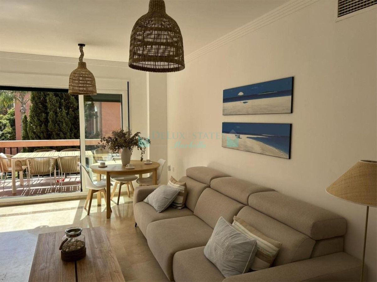Apartamento en venta en Marbesa, Marbella Este