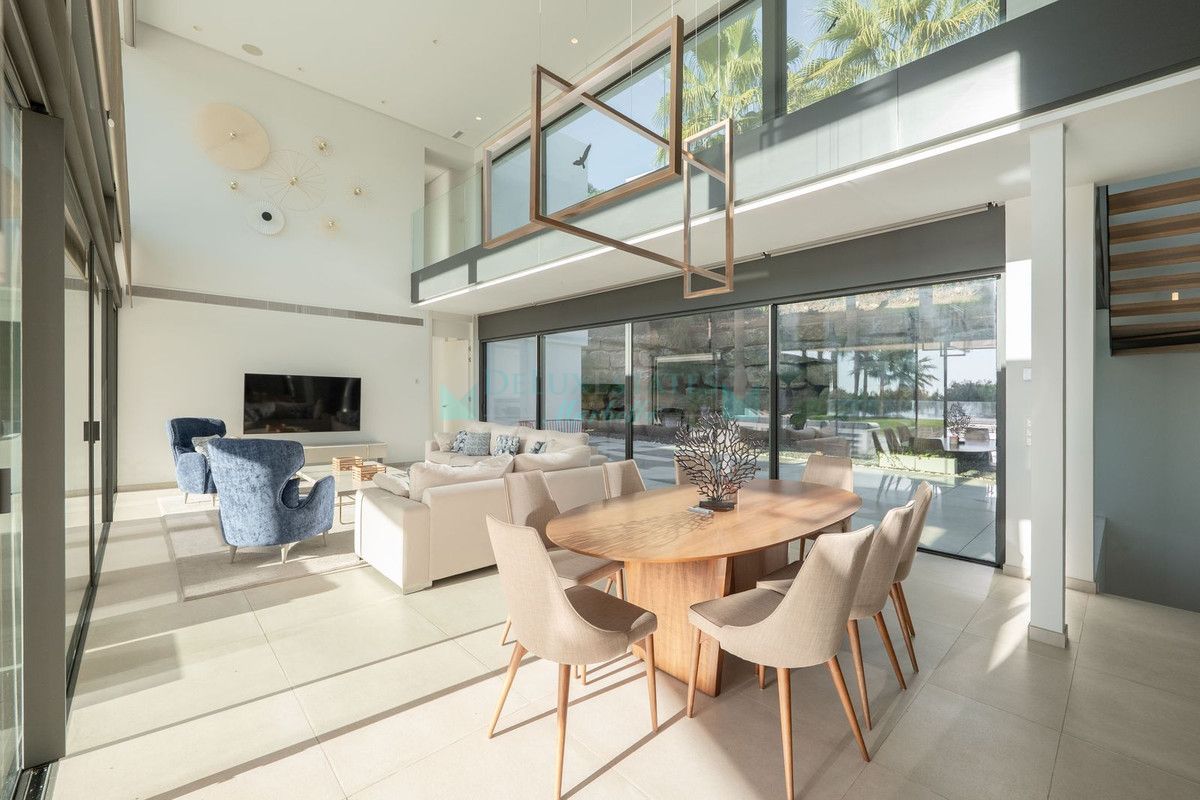 Villa for rent in Benahavis