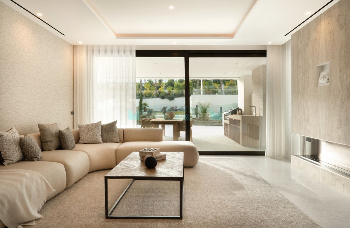 Ground Floor Apartment for sale in Marbella Golden Mile