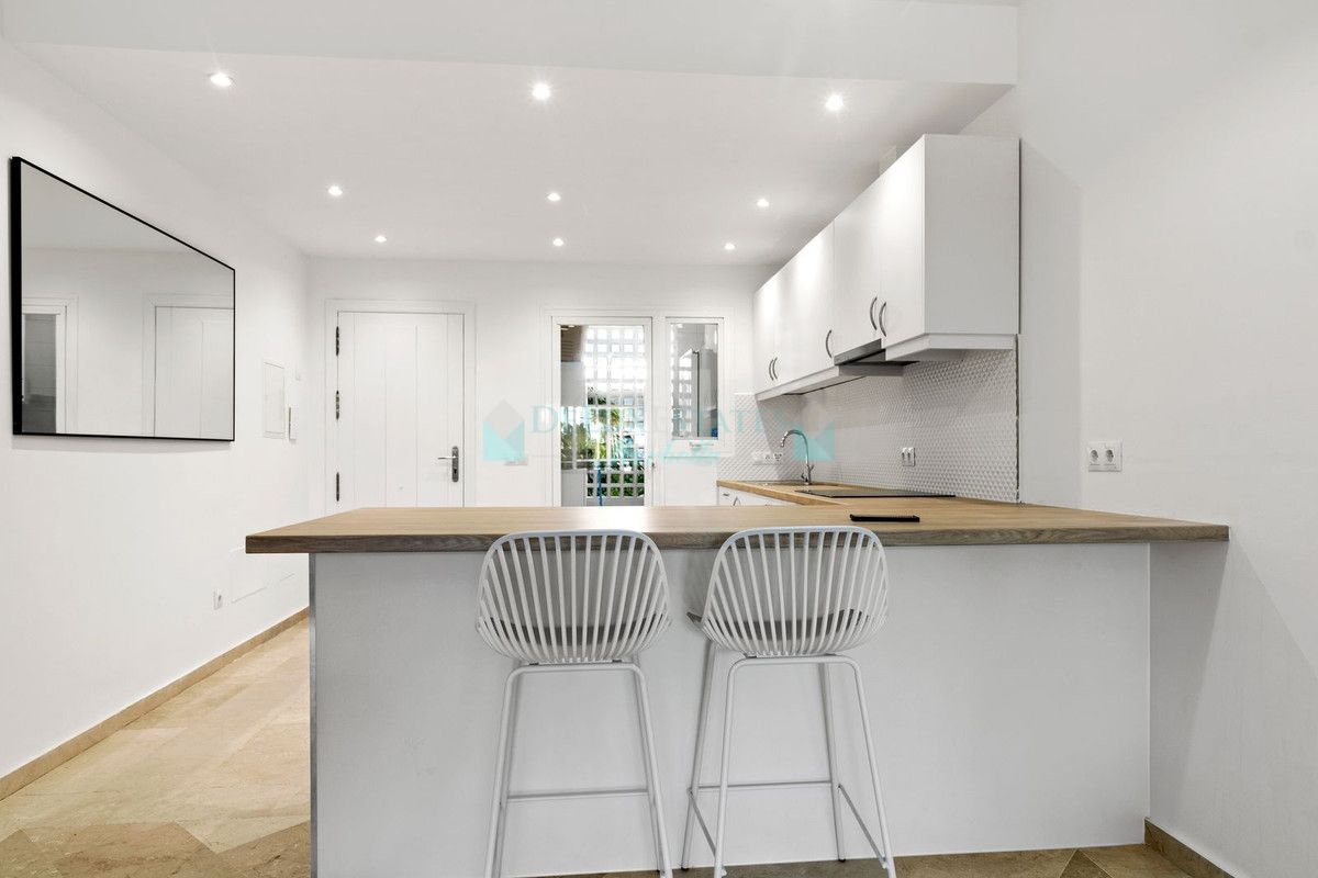 Ground Floor Apartment for rent in Costalita, Estepona