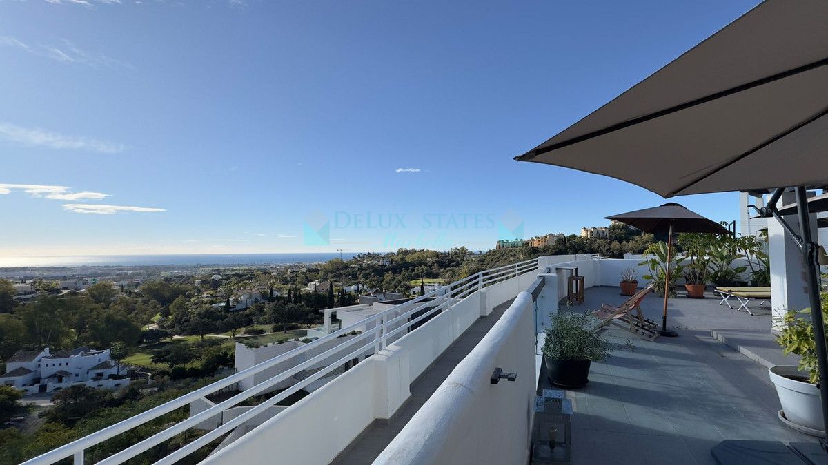 Ground Floor Apartment for sale in La Quinta, Benahavis