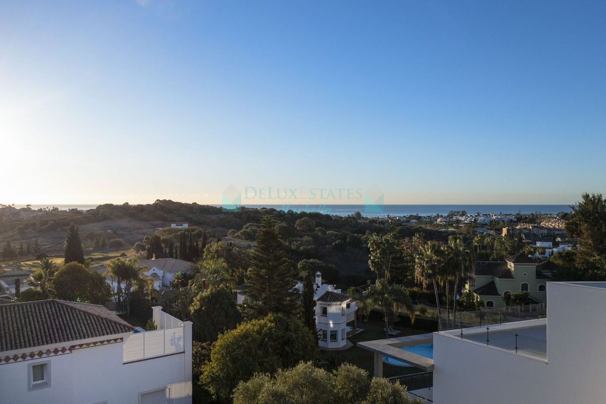 Residential Plot for sale in El Paraiso, Estepona