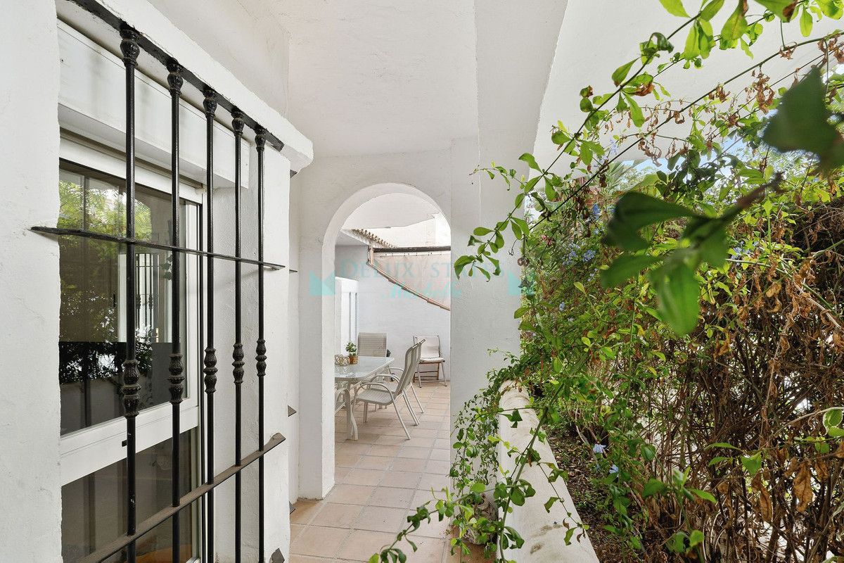 Ground Floor Apartment for sale in Nueva Andalucia