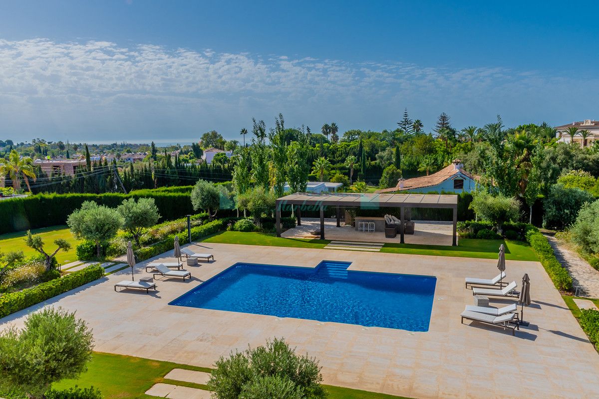 Villa en venta en Guadalmina Alta, San Pedro de Alcantara