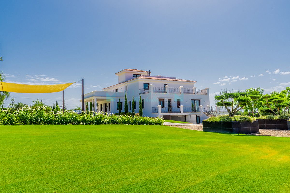 Villa en venta en Guadalmina Alta, San Pedro de Alcantara