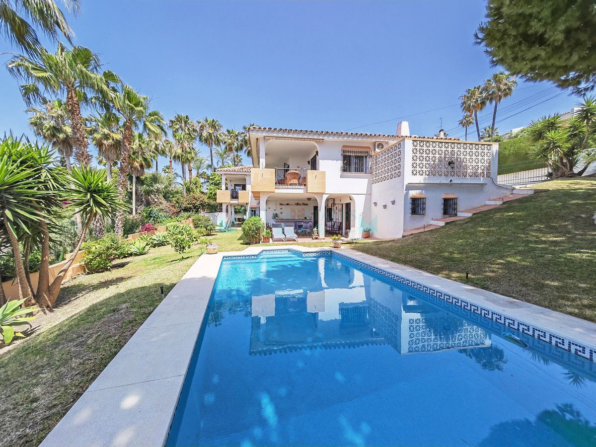 Villa for sale in Elviria, Marbella East