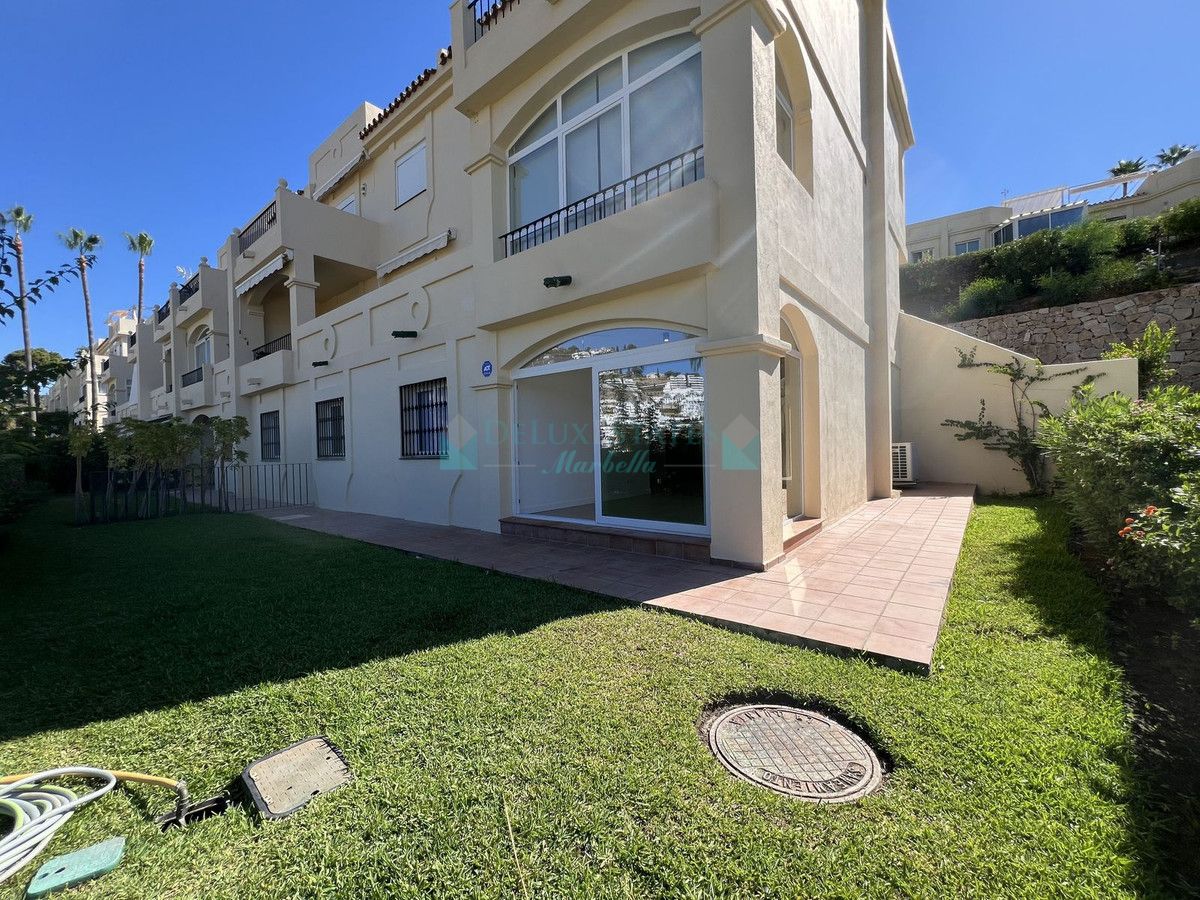 Ground Floor Apartment for sale in La Quinta, Benahavis