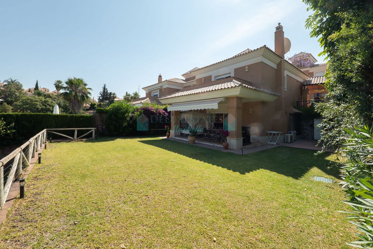 Town House for rent in Santa Clara, Marbella East