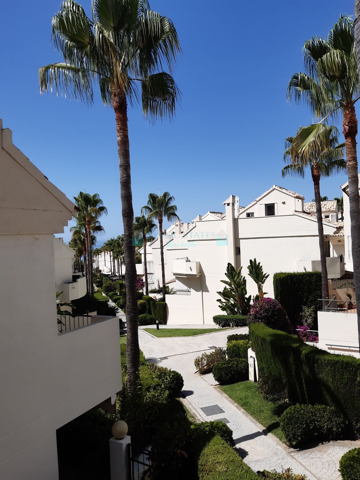 Town House for sale in Las Chapas, Marbella East