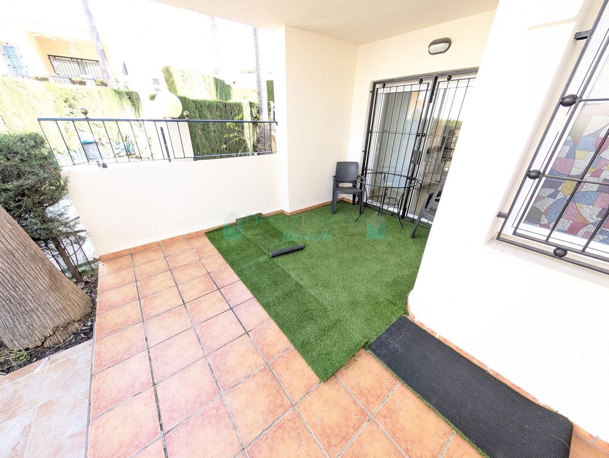 Town House for sale in Las Chapas, Marbella East