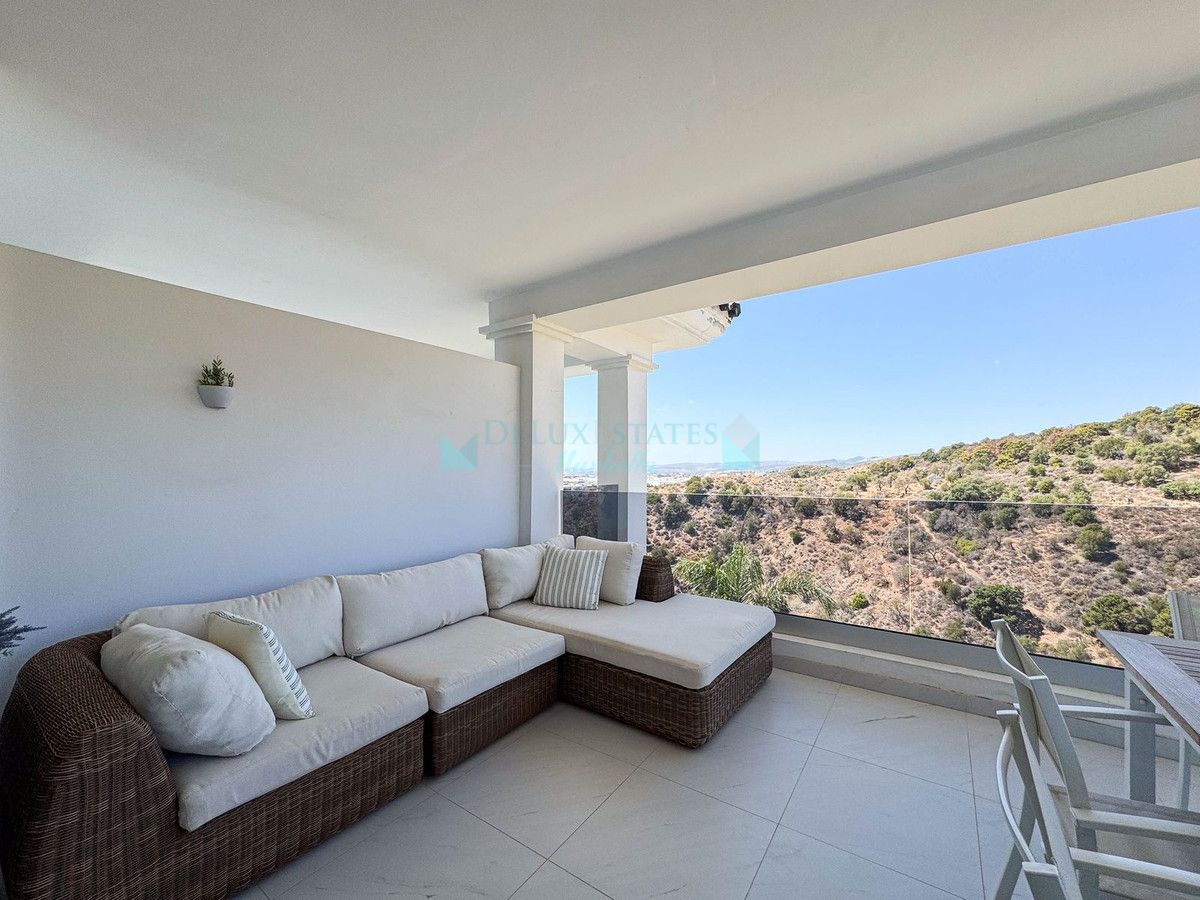 Penthouse for sale in Estepona