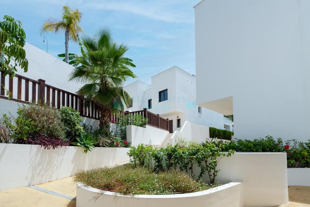 Villa Pareada en alquiler en Marbella Golden Mile