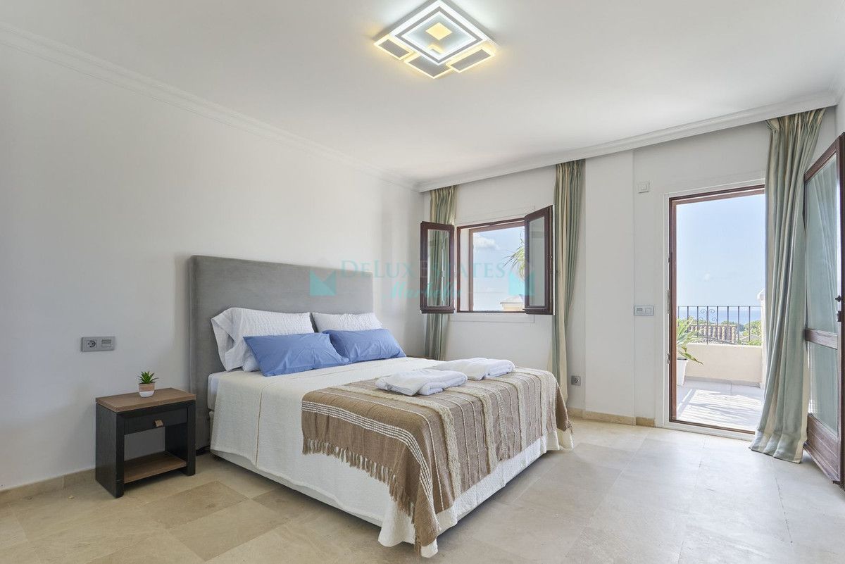 Semi Detached Villa for rent in Marbella Golden Mile