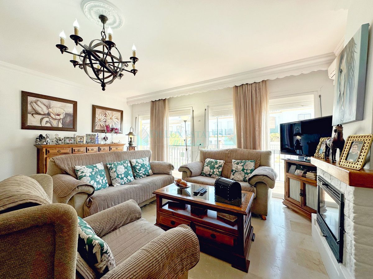 Adosado en venta en Estepona