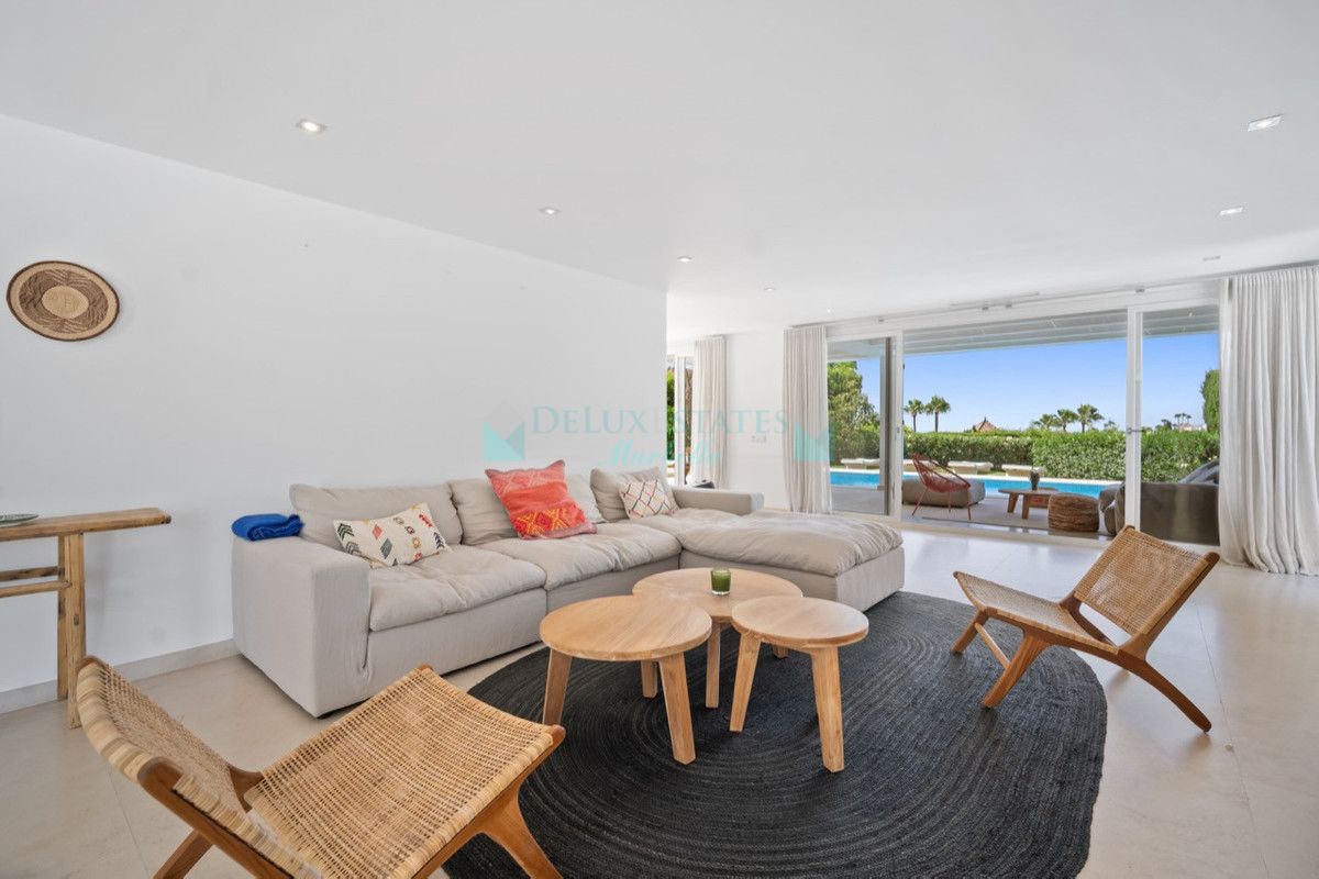 Villa for rent in El Paraiso, Estepona