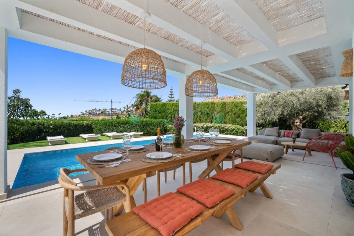 Villa for rent in El Paraiso, Estepona