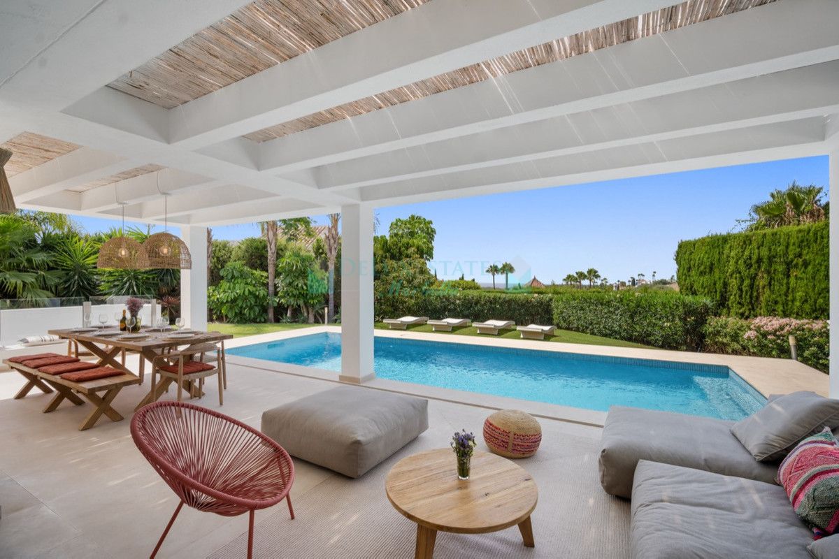Villa for rent in El Paraiso, Estepona