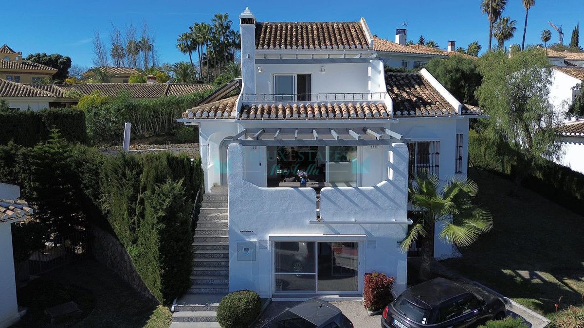 Villa for sale in Elviria, Marbella East