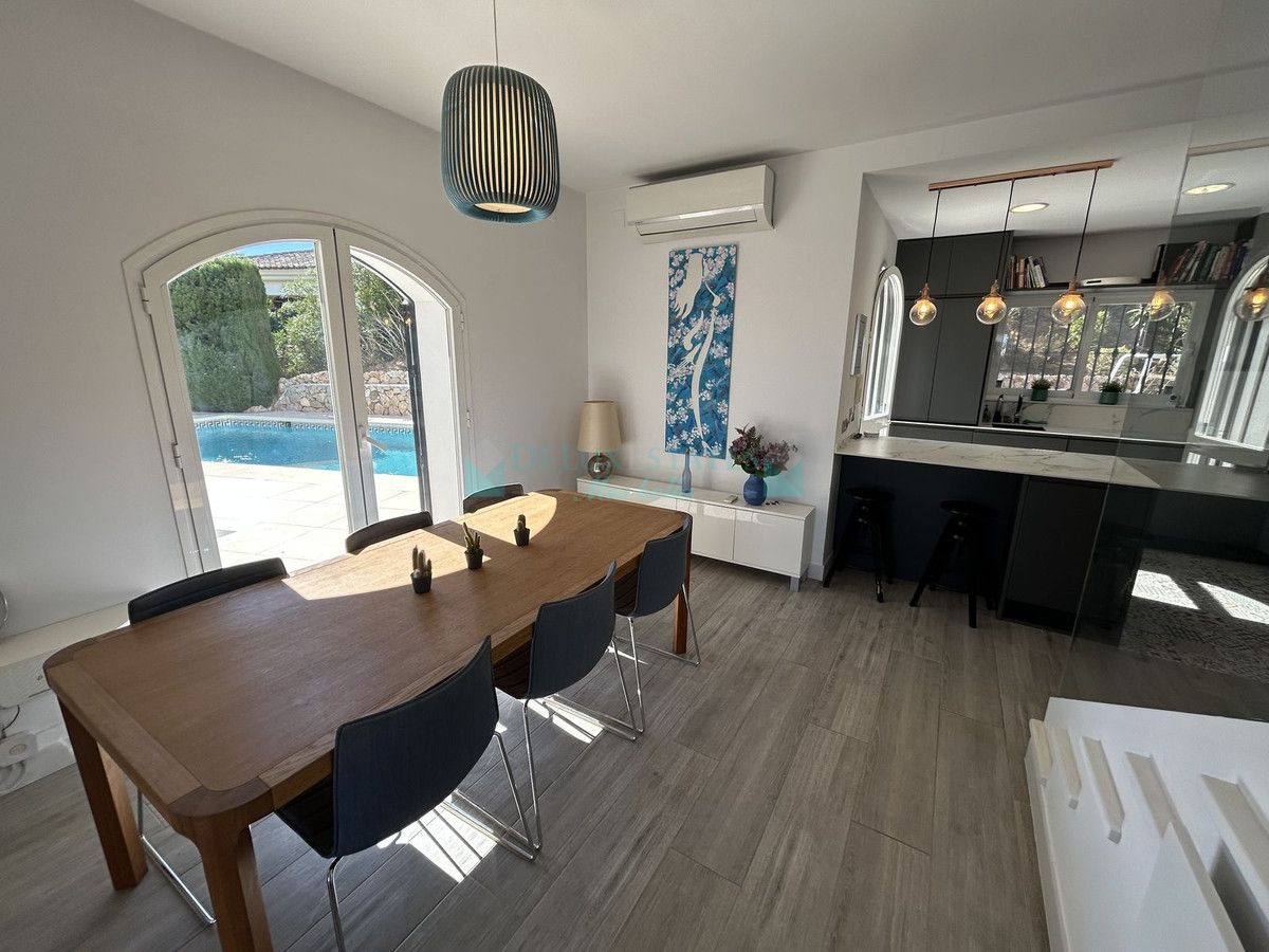 Villa for sale in Elviria, Marbella East