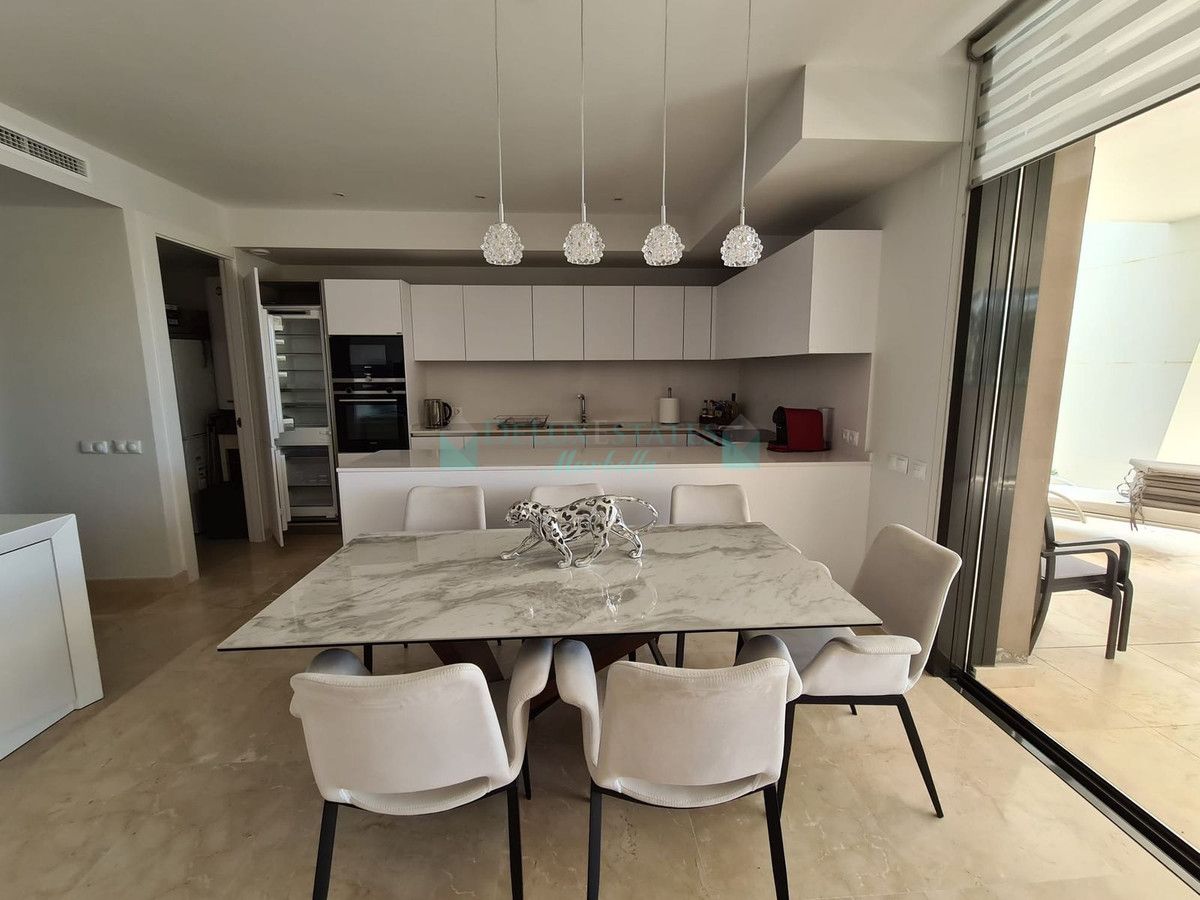 Ground Floor Apartment for rent in Cabopino, Marbella East